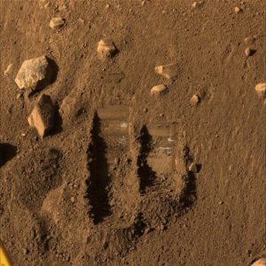 Second_Phoenix_Martian_soil_scoop